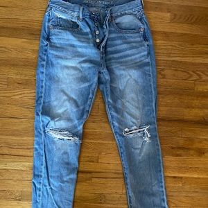 American Eagle girlfriend skinny/straight leg jean